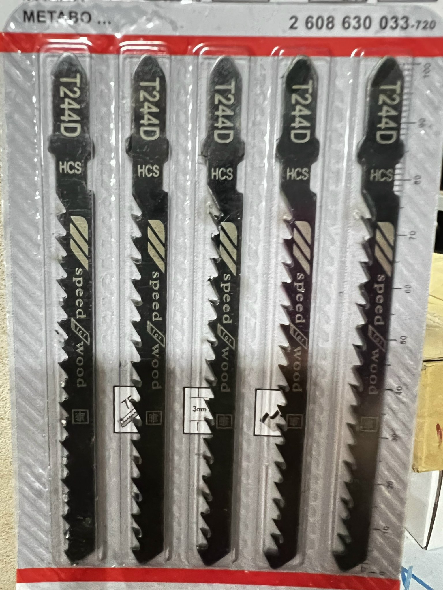 Lưỡi cưa lọng cầm tay T244D