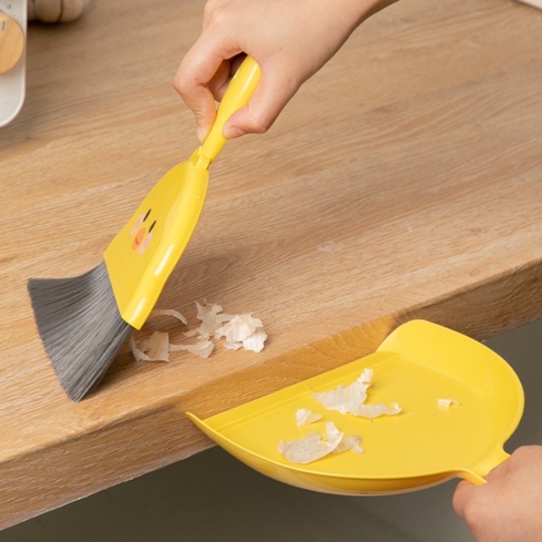 Chổi mini quét bụi bàn thờ đa năng kèm ky hốt rác , dễ dàng vệ sinh