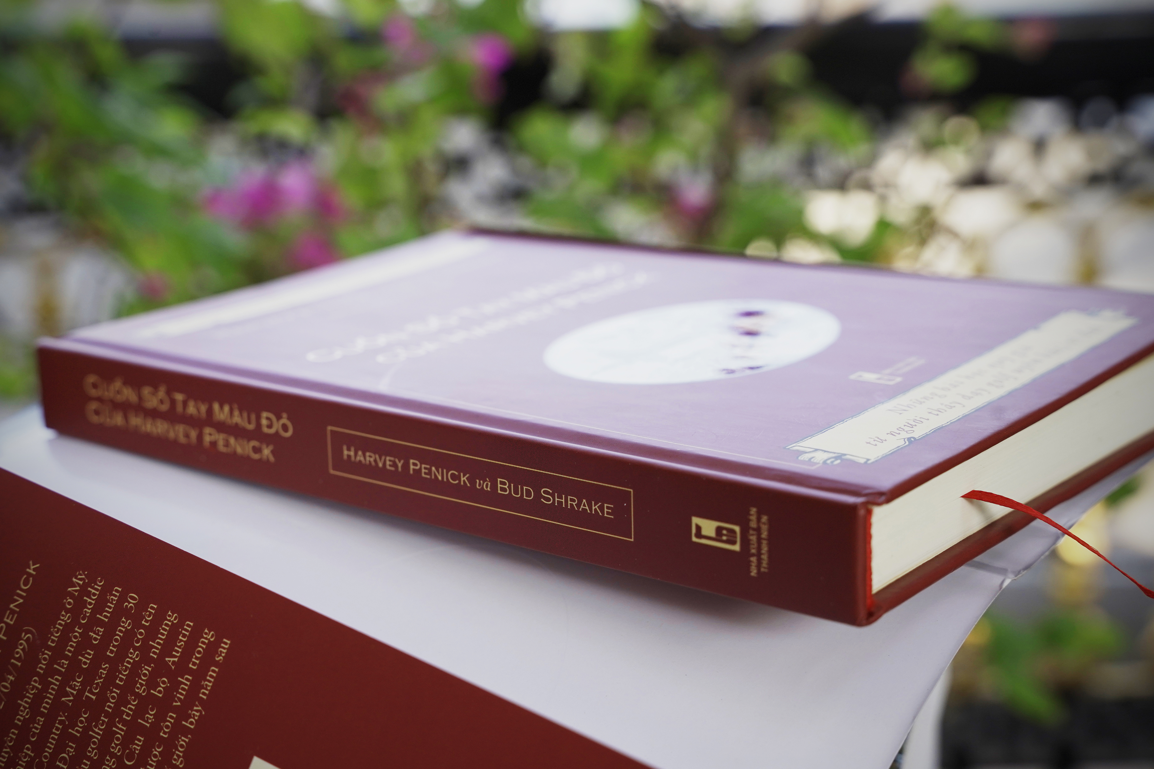 H3-Sách dạy golf tiếng việt “Cuốn sổ tay màu đỏ của Harvey Penick” (Harvey penick’s Little red book), những bài học quý giá từ người thầy dạy golf uyên bác và vỹ đại.