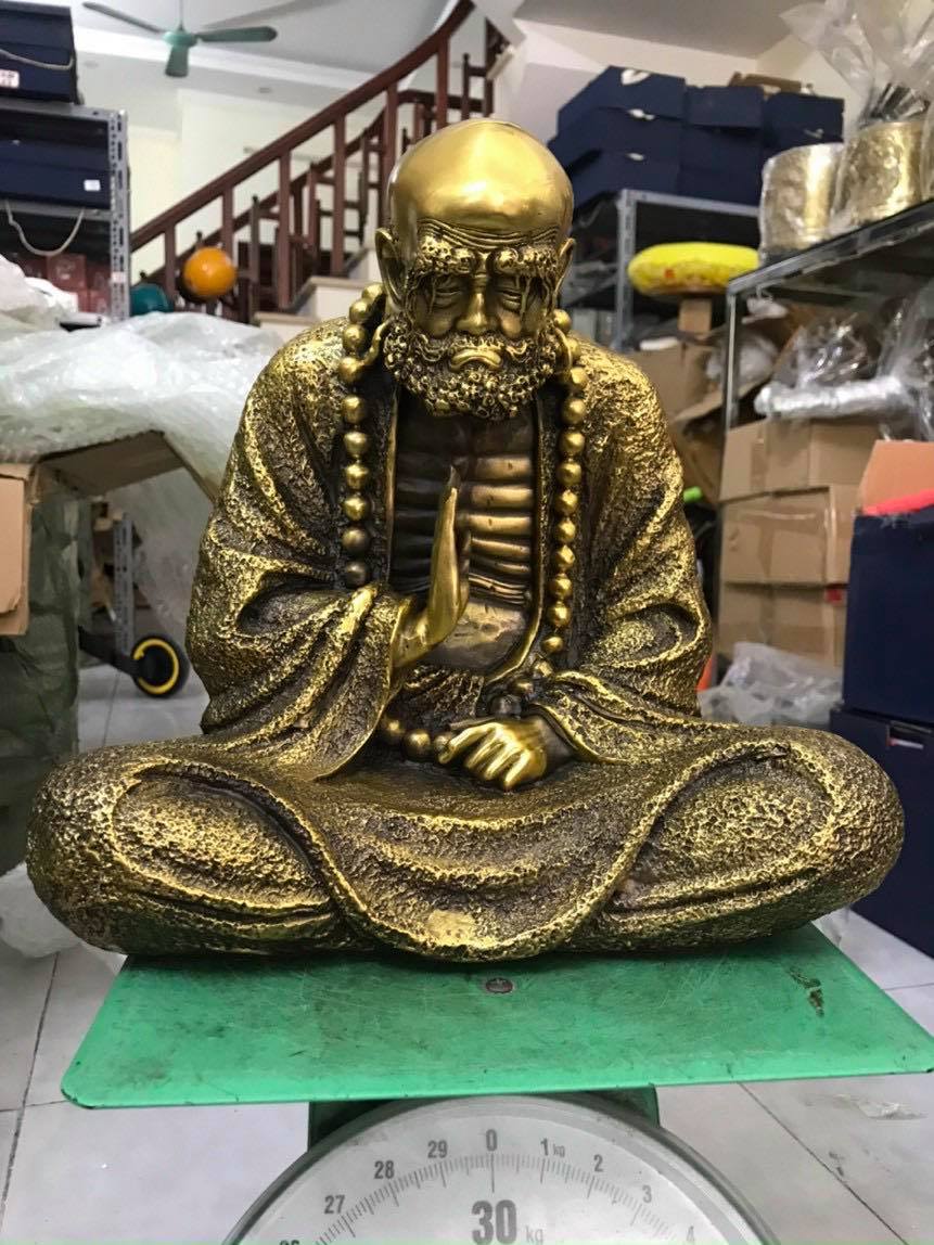 Đạt ma sư tổ ngồi bằng đồng