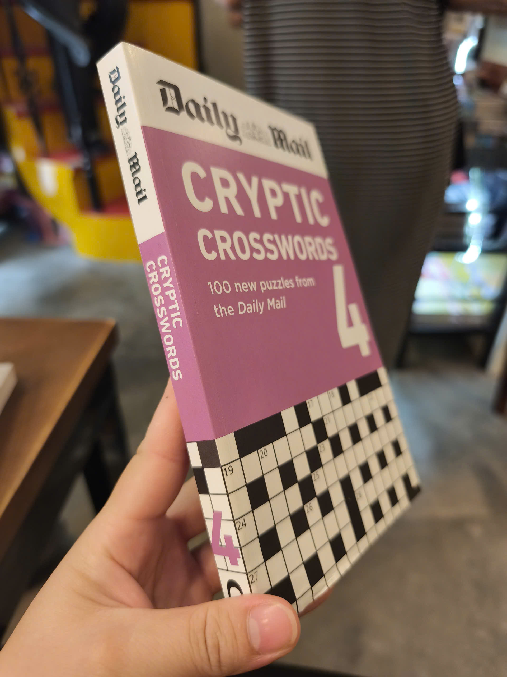 Sách - Cryptic Crosswords 4 | Games / Ngoại văn Nhập khâu UK / Trò chơi ô chữ giải trí