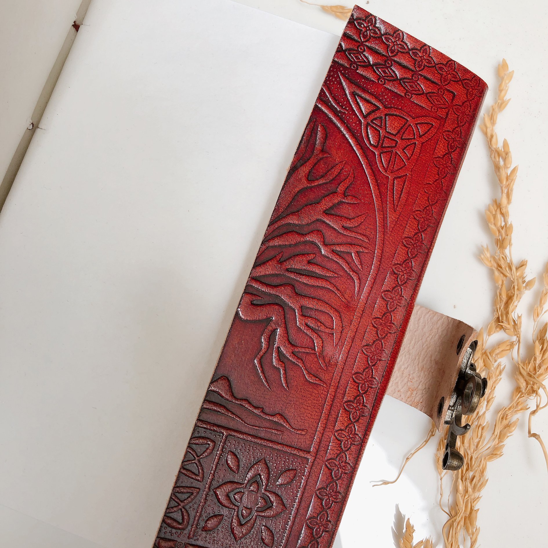 Sổ tay handmade bìa da thật  màu nâu đỏ giấy tái chế - Handmade Sketchbook Tree of life - Handmade leather journal