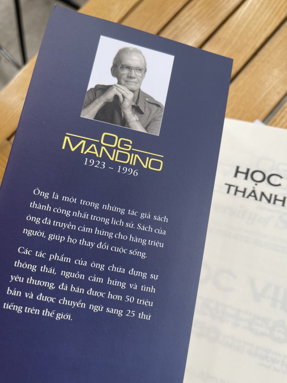 HỌC VIỆN THÀNH CÔNG – Bí mật từ 50 bậc thầy thế giới – Og Mandino – First News – NXB Dân Trí