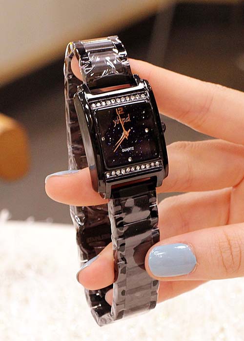 Đồng hồ nữ dây kim loại mặt vuông đính đá màu đen cá tính ĐHĐ14401