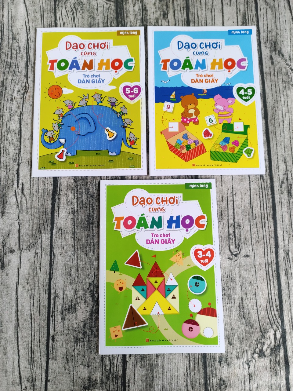 Sách: Dạo Chơi Cùng Toán Học - Trò Chơi Dán Giấy