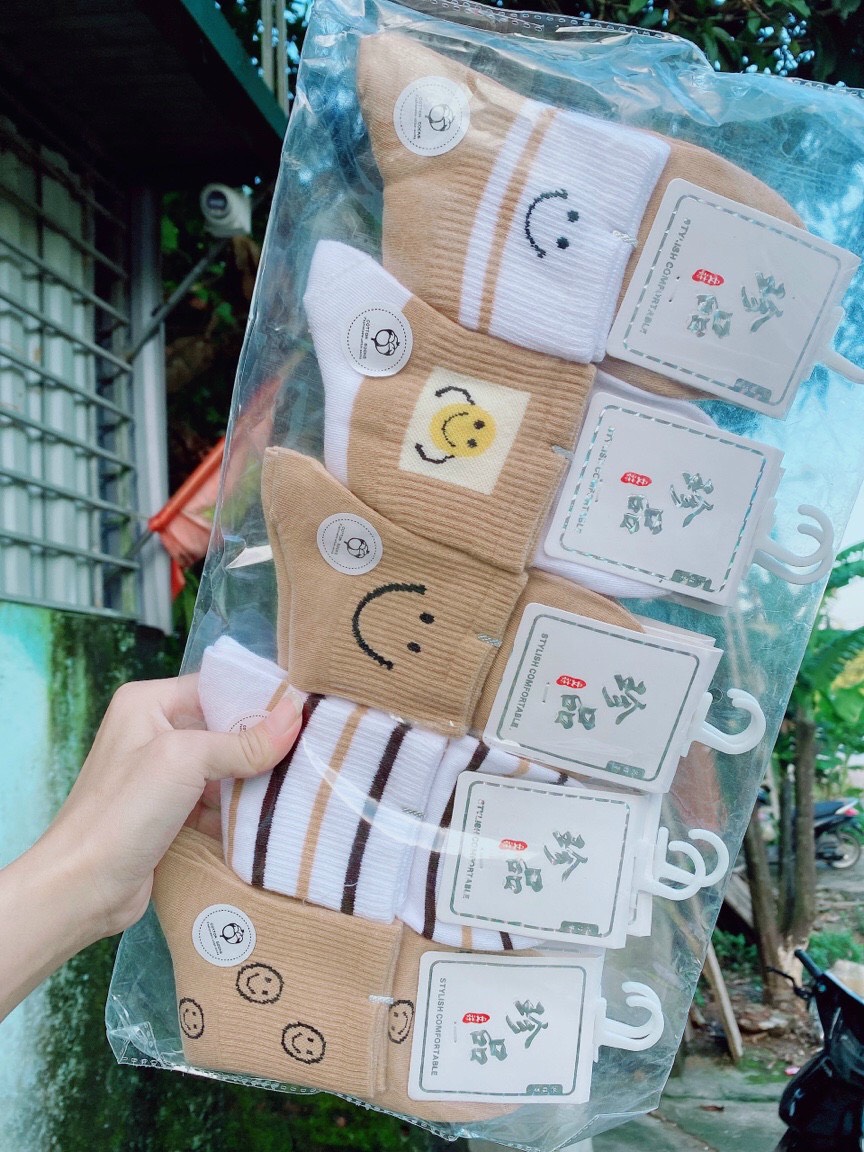 Tất vớ nữ dễ thương