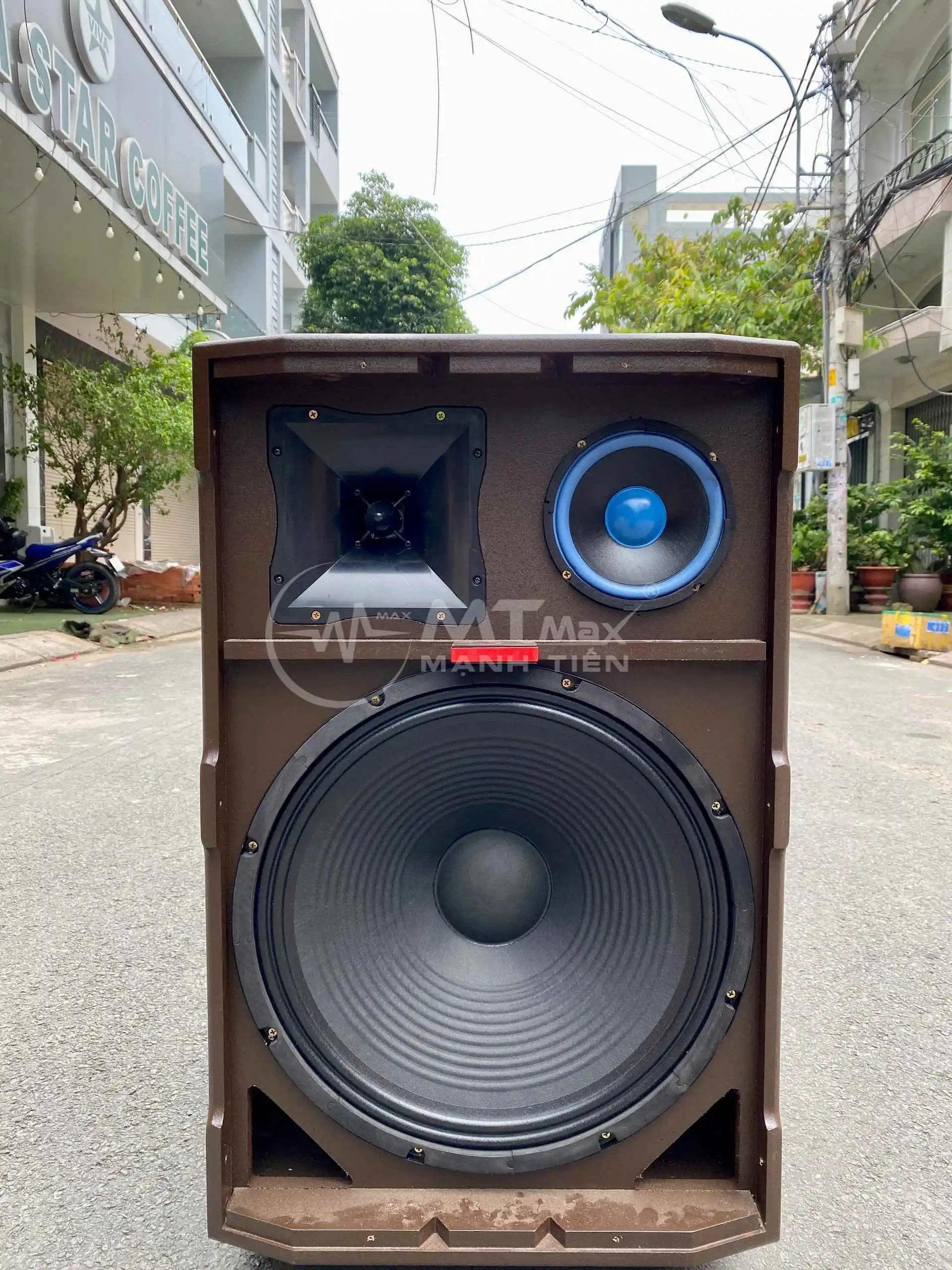 Loa kéo di động MTMax BK88 - Dàn karaoke ngoài trời bass 5 tấc 1 mid 1 treble - Loa khủng long công suất theo nhà sản xuất đến 1000W - Kèm 2 micro không dây UHF - Đầy đủ kết nối Bluetooth, AV, USB, SD card, TWS