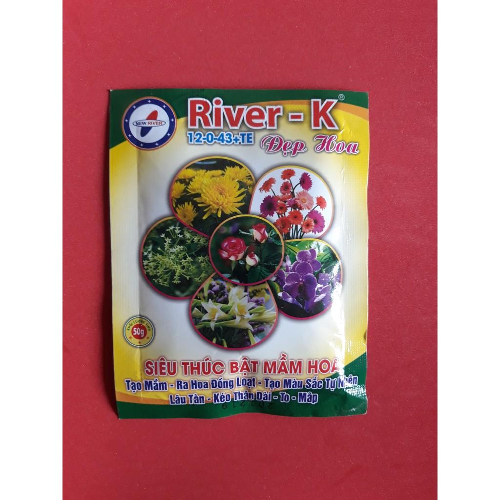 Phân bón River K siêu thúc bật mầm hoa