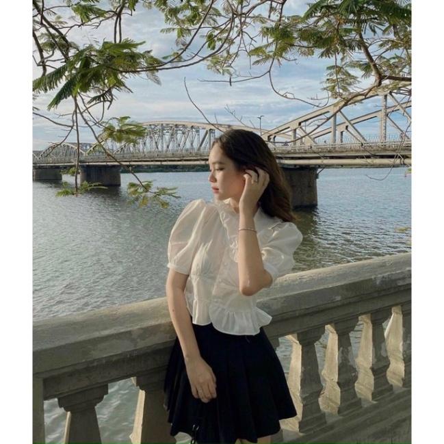 Áo sơ mi cộc tay thiết kế kiểu phong cách nhẹ nhàng cổ tròn_087 chất đẹp mầu trắng đen deal tốt