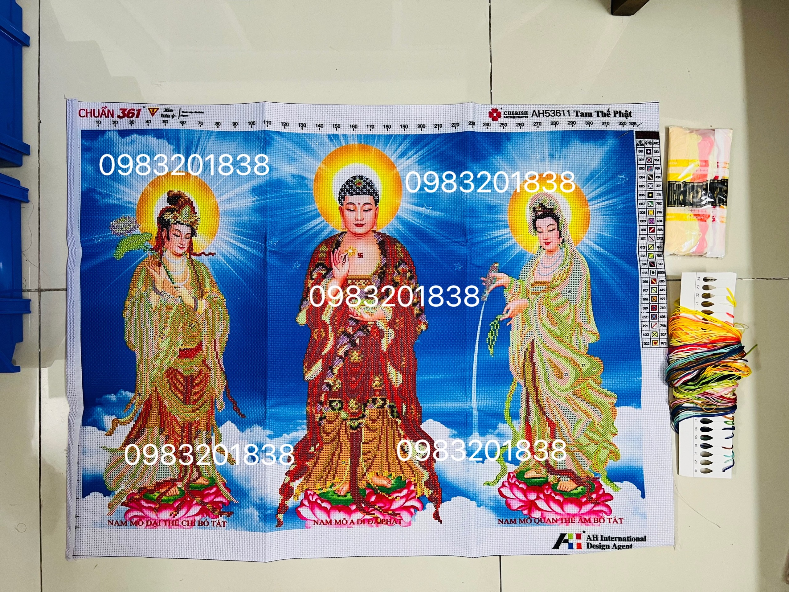 Tranh thêu chữ thập tam thế phật LV3269, kích thước 109 x 76 cm, tranh thêu 3D
