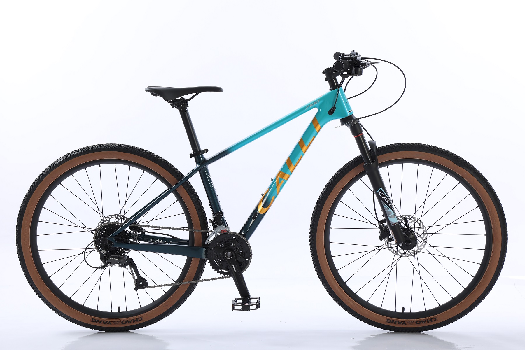 Xe đạp thể thao CALLI 7100 Khung carbon siêu nhẹ, phanh dầu thủy lực với 27 tốc độ
