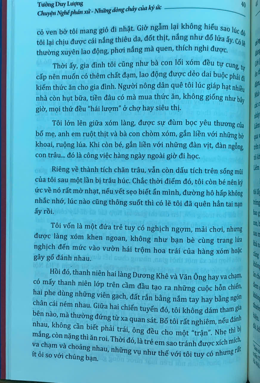 Chuyện nghề phán xử- những dòng chảy của ký ức