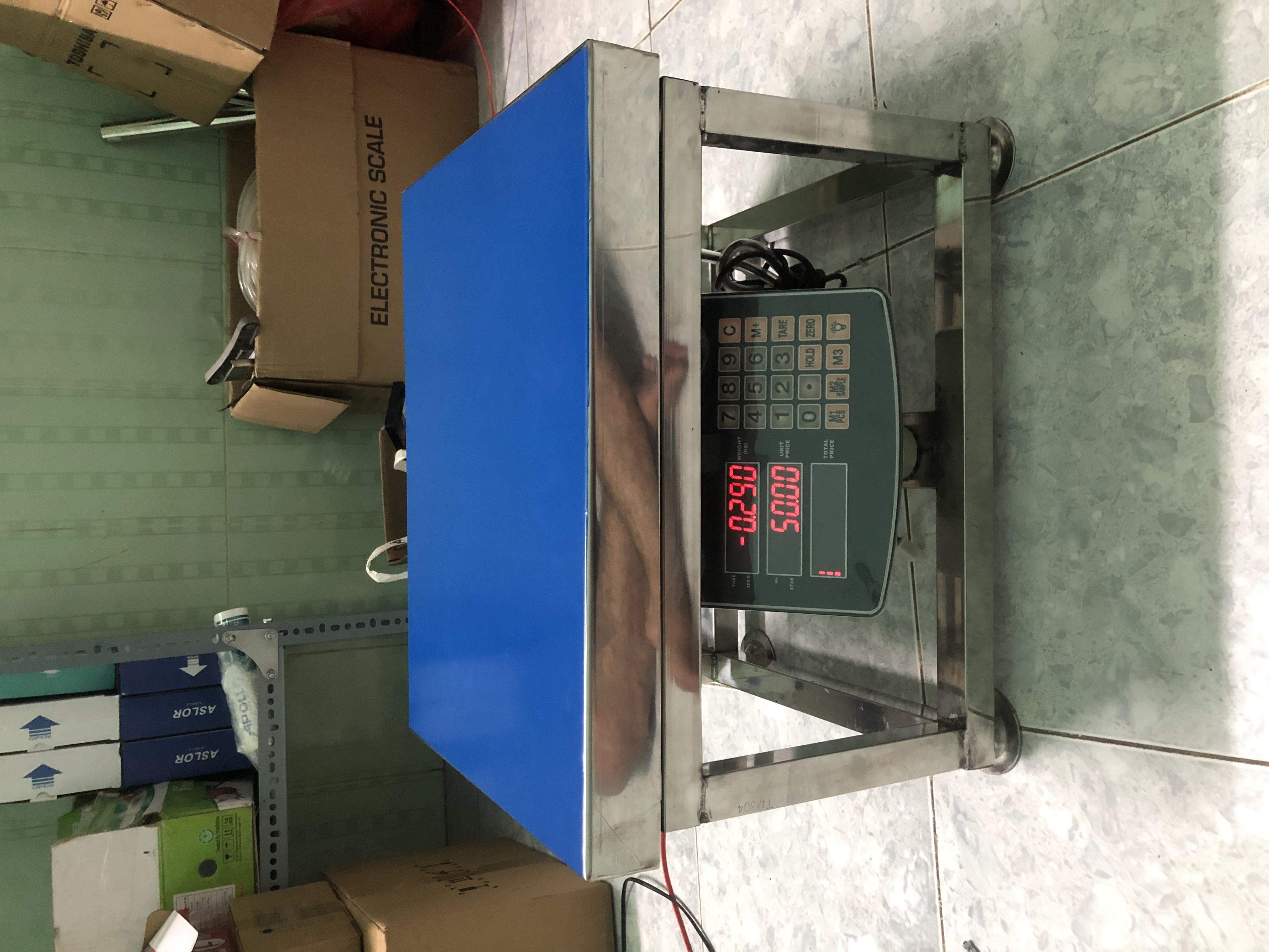 Cân Bàn Điện Tử Tính Tiền Ghế Ngồi INOX ACS JE 300 kg