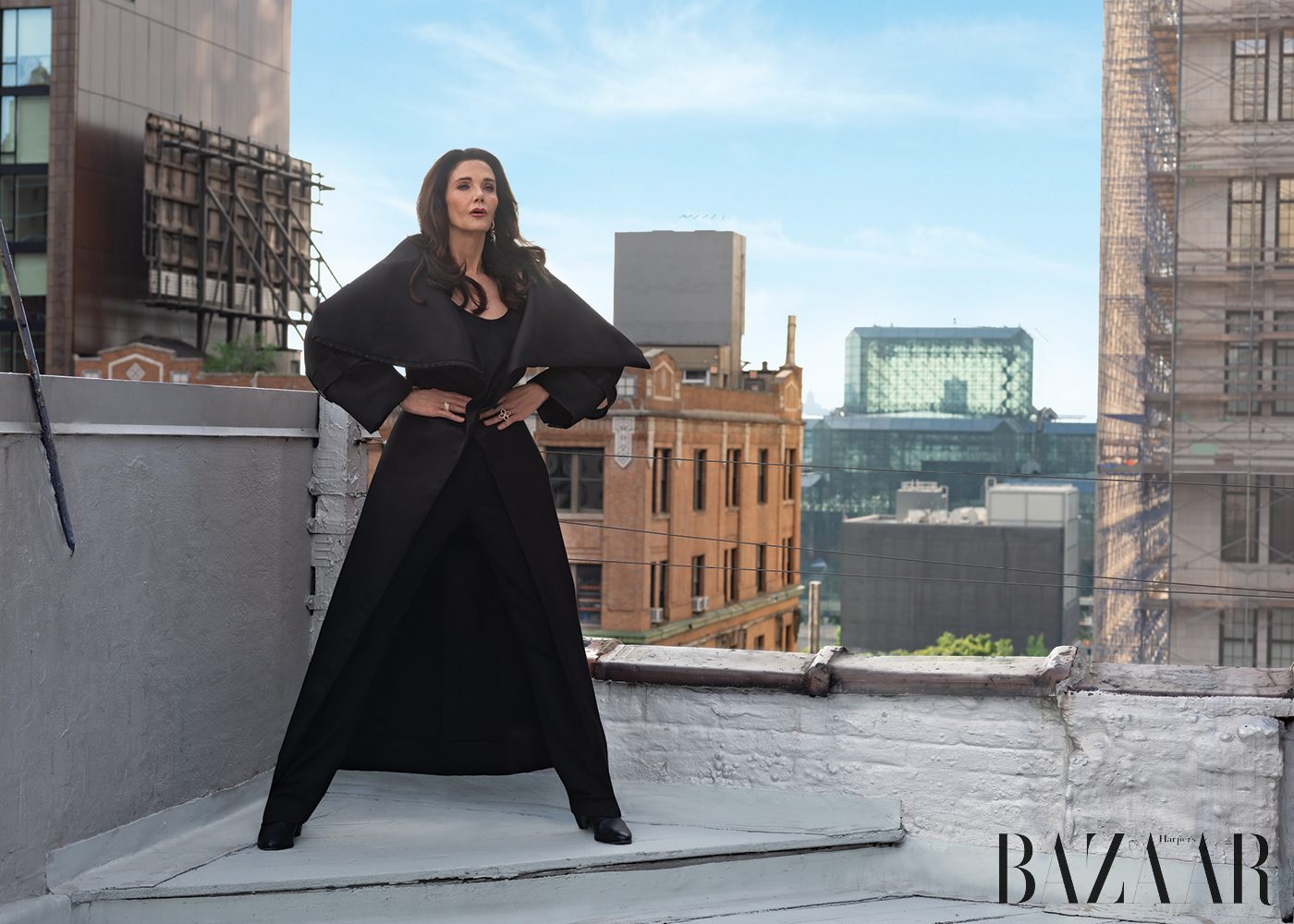 Tạp chí HARPER’S BAZAAR Tháng 12/2024 - LYNDA CARTER