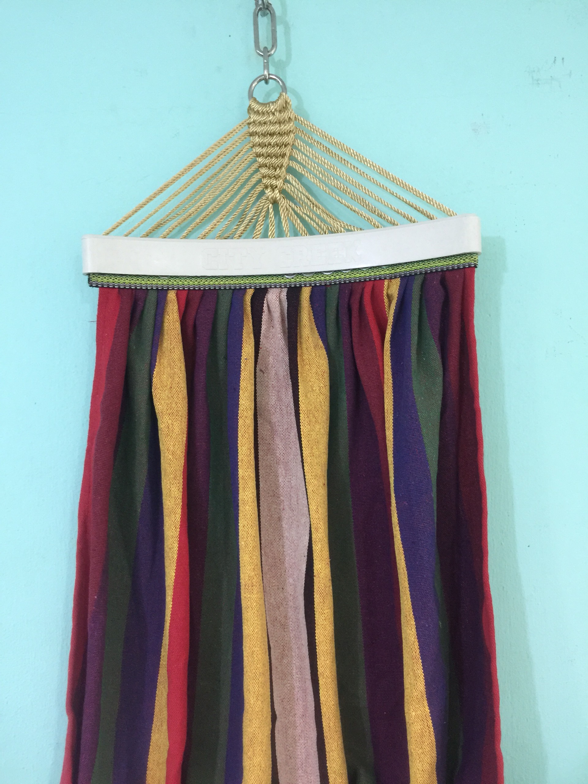 Võng vải bố sọc đỏ BAN MAI, gỗ/nhựa 40cm, không kèm khung