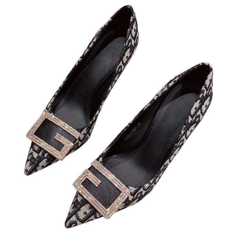 Giày cao gót mũi nhọn màu đen thời trang công sở cho nữ 2021