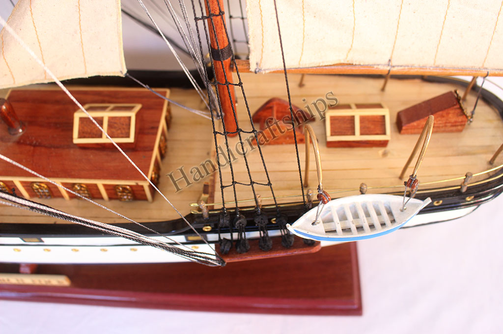 Thuyền buồm trang trí (Gorch Fock - Thân 60cm)