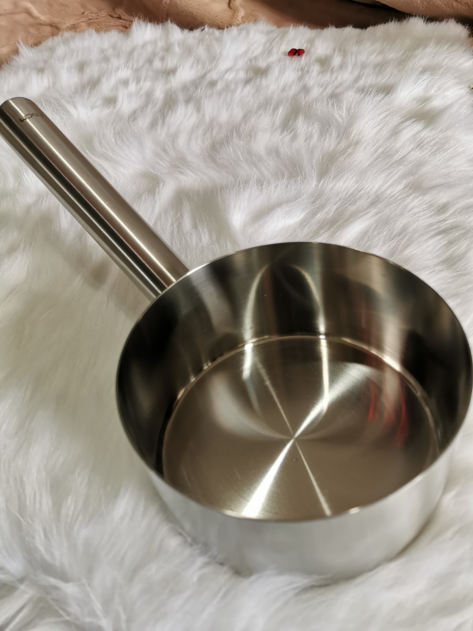 GÁO MÚC NƯỚC LÈO INOX 304 TẶNG RỔ NHỰA HÌNH TIM