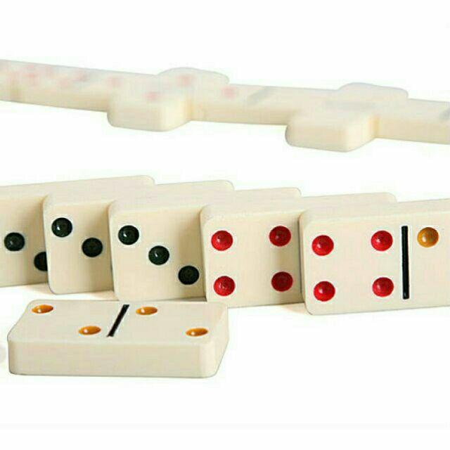 Cờ Domino Quân Nhựa Đặc Loại Thường