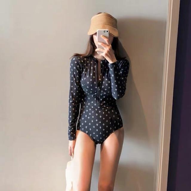 Monokini đồ bơi liền tay dài chấm bi trắng kéo khoá ngực