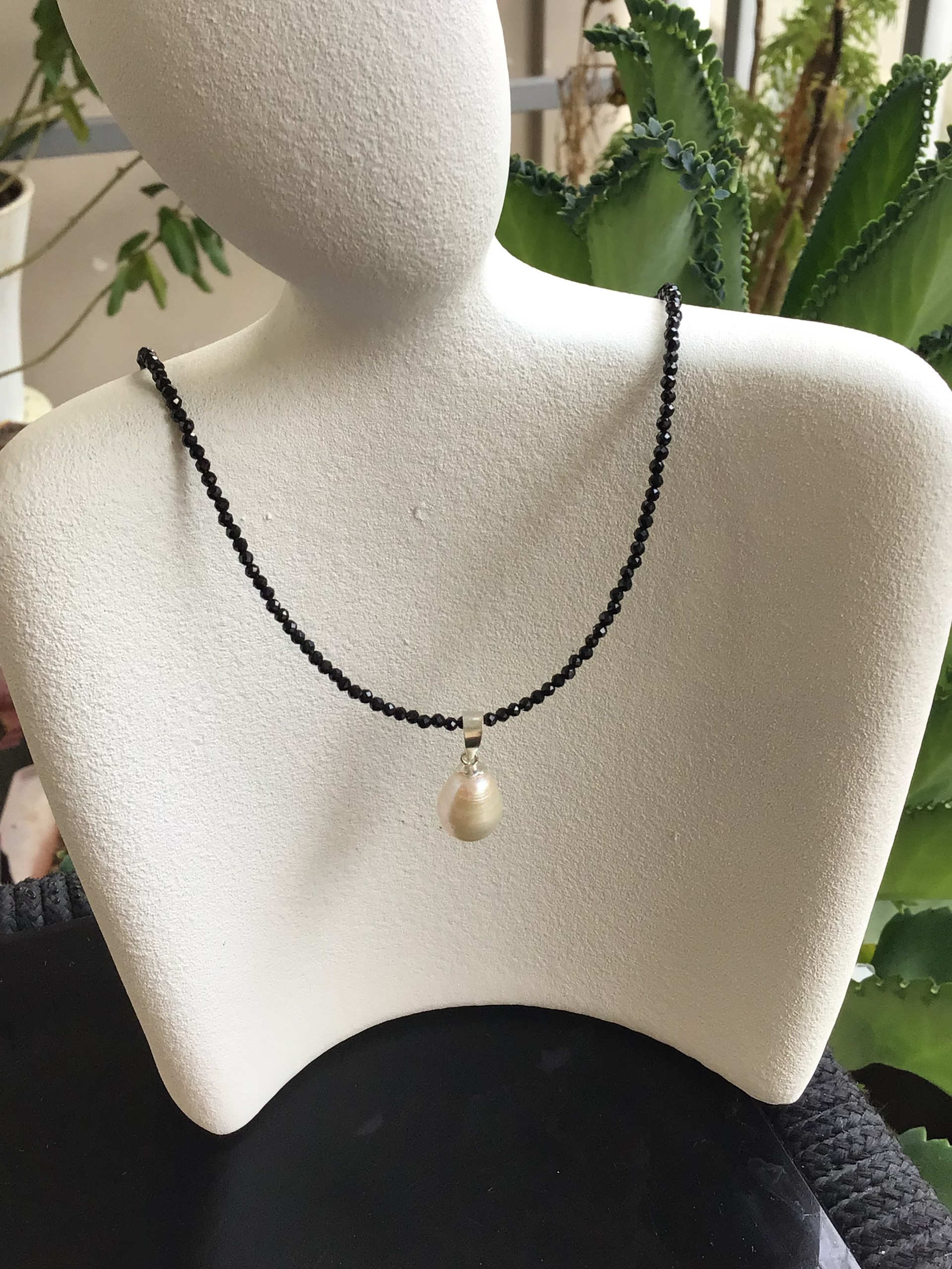 Mặt dây chuyền Trai ngọt móc Bạc 925 xi Kim