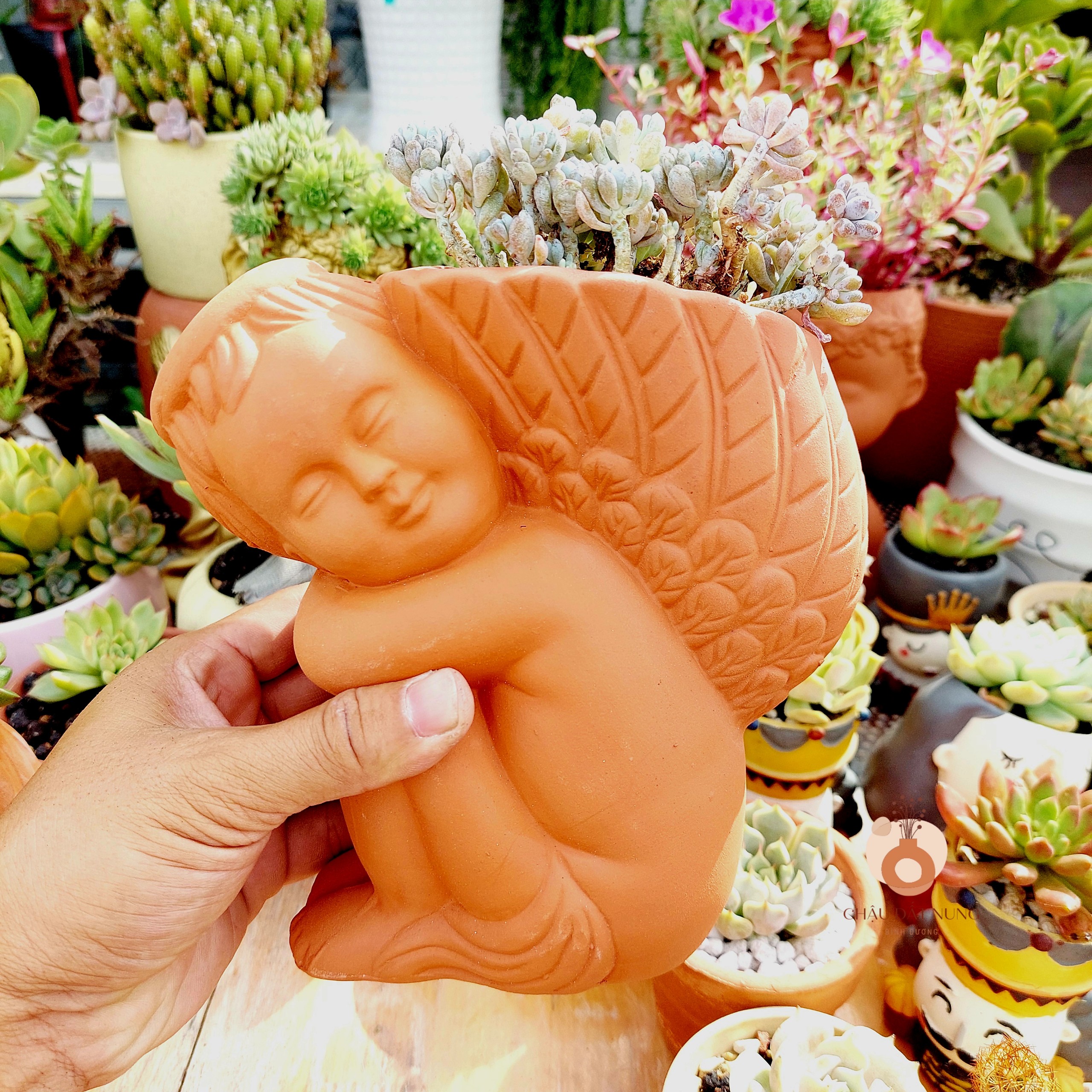 Chậu đất nung Bình Dương - Thiên thần 917, miệng chậu 9cm, chiều cao 17cm