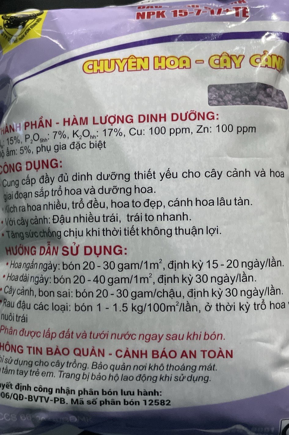 Phân bón đầu trâu 15-7-17 TE gói 1kg chuyên cho cây cảnh rau màu giai đoạn sắp trổ hoa