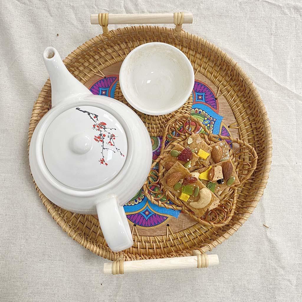 Khay trà mây tre đan hoa văn | Tre Làng Chất liệu đan thủ công và mặt gỗ