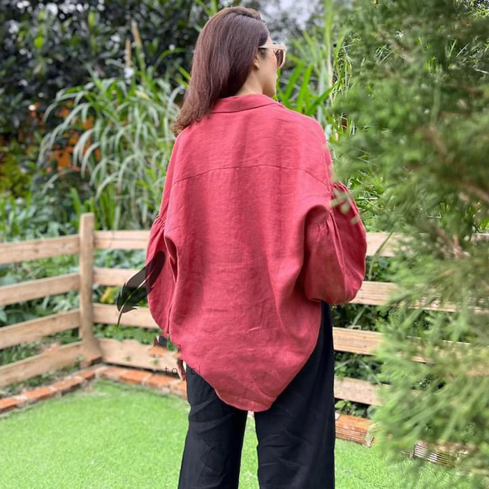 Áo sơ mi nữ Linen Premium form rộng tay bồng trẻ trung ArcticHunter - Đỏ mận