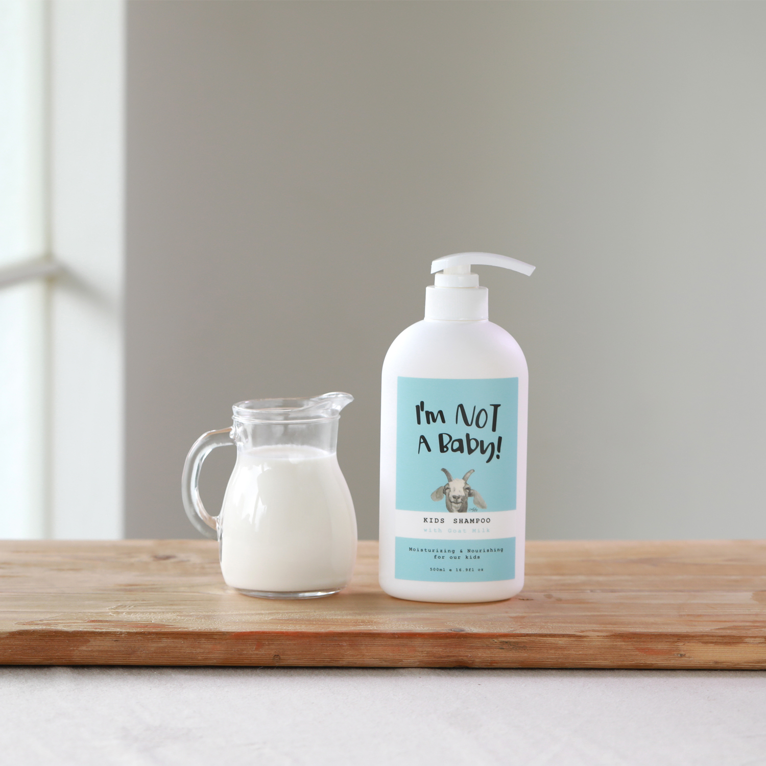 Dầu gội làm sạch dịu nhẹ cho bé I'm not a baby Goat milk Kids Shampoo