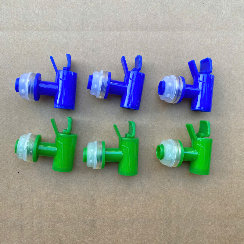 Vòi bình nước lọc 20 lít | Vòi nhựa thay thế bình nước lọc 20l màu xanh dương, xanh lá nhựa cao cấp, dễ dàng lắp ráp