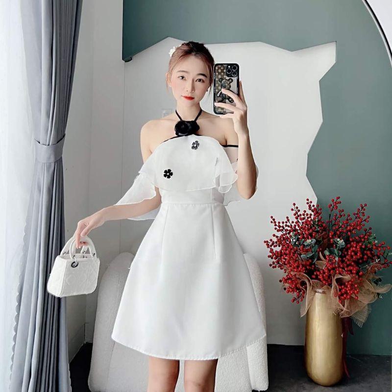 ĐẦM CỔ YẾM VIỀN HOA BÈO NHẸ NHÀNG