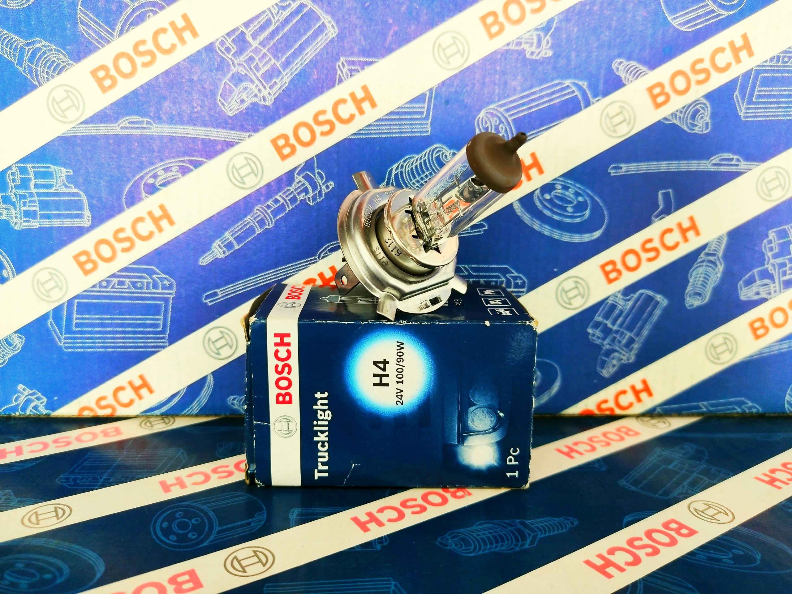 Bóng Đèn Xe Tải Bosch H4 24V 100/90W