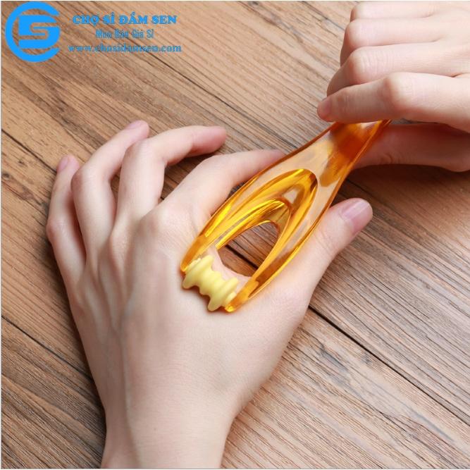 Dụng cụ lăn massage ngón tay mini tiện dụng cho mọi gia đình