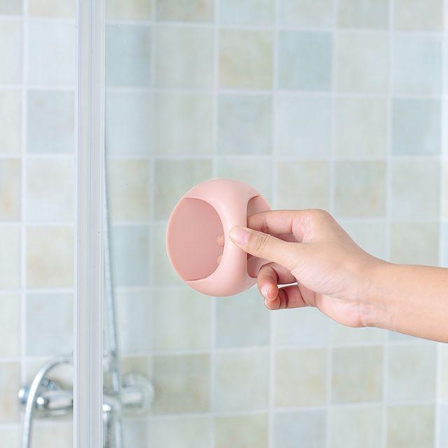 Dán tròn TAY NẮM cửa