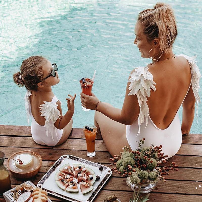 Họ Phù Hợp Với Bộ Đồ Tắm Mẹ Và Con Gái Bikini 2019 Thêu Cánh Một Mảnh Đáng Yêu Nữ Đồ Bơi Trẻ Em