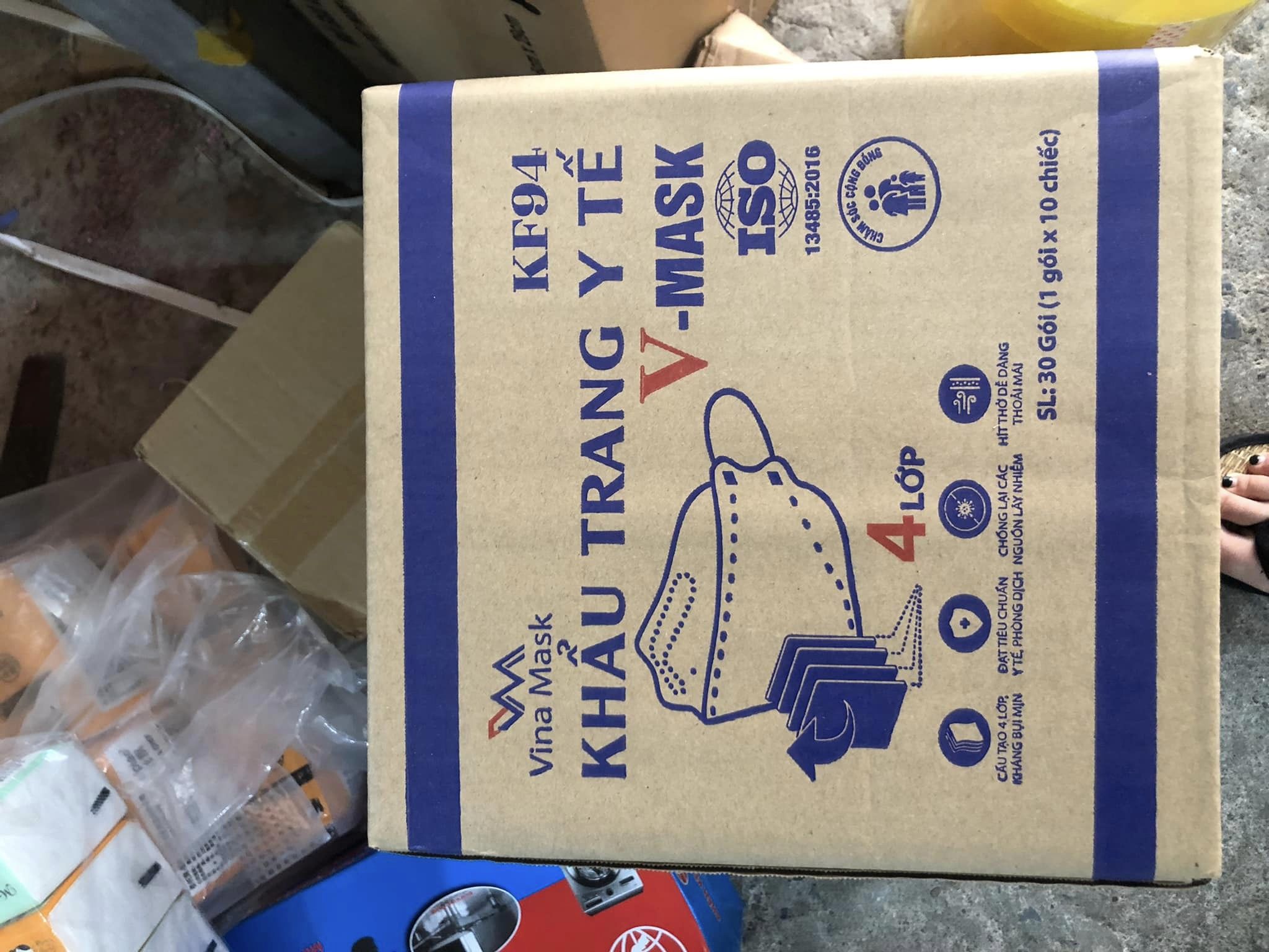 Thùng 300 chiếc Khẩu Trang KF94