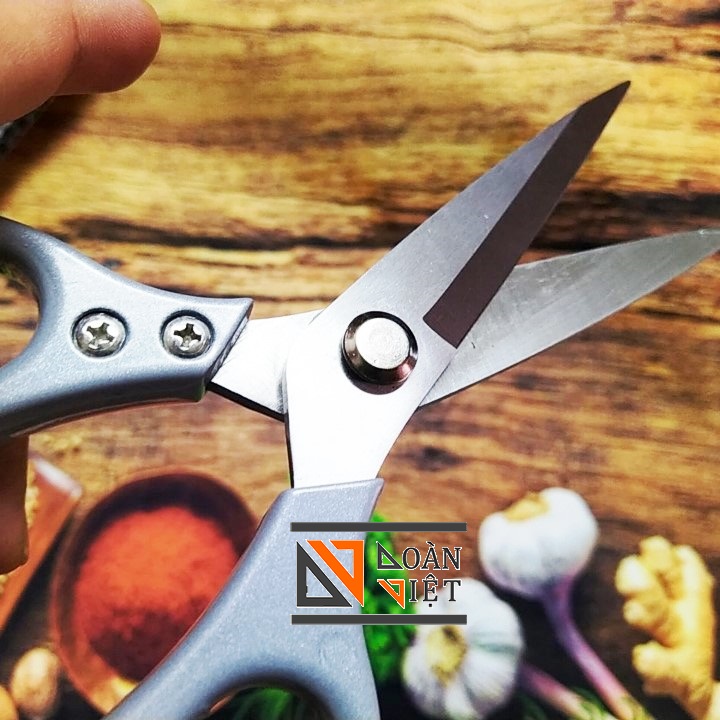 Kéo Thép SK5 Nội Địa Nhật, Kéo Xám 21cm - Kéo được sản xuất bởi thép SK5 với công nghệ Nhật tạo nên Lưỡi Kéo SIÊU BÉN