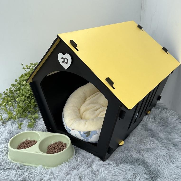 Nhà chuồng cho thú cưng chó mèo BHP9-VD được làm bằng gỗ cao cấp, lắp ráp dễ dàng , màu Vàng Đen