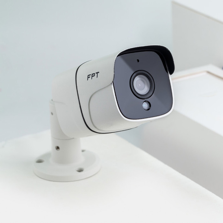 Camera Giám Sát An Ninh FPT IQ 2S (Outdoor Ngoài Trời) Tặng kèm gói lưu trữ Cloud IQ3 7 tháng - Hàng chính hãng