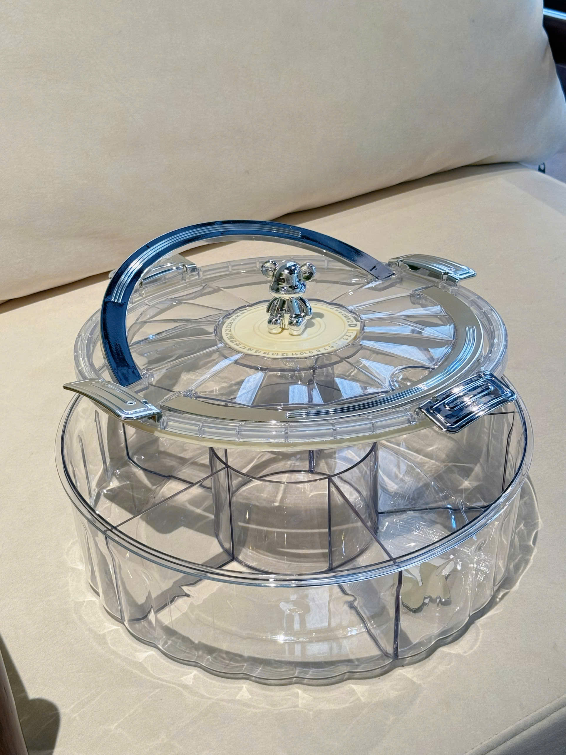 Khay Mứt Hình Gấu Vân Kim Cương 6 Ngăn Kèm Quai Xách – Hộp Đựng Bánh Kẹo Mứt Tết Sang Trọng, Hiện Đại - HÀNG CHÍNH HÃNG MINIIN