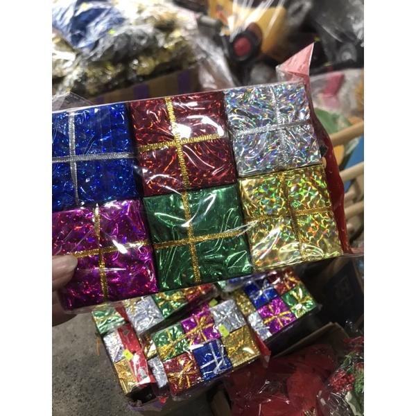 Set 6 hộp quà Giáng Sinh 6x6cm