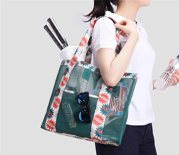 Túi lưới đi biển tiện dụng có thể đem đồ phòng tập gym, shopping,....35*35*12 cm