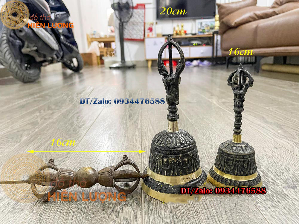 Bộ Chuông Chày Kim Cang Nepal Màu Nâu Bằng Đồng Nguyên Chất Cao 16cm Và 20cm Đẹp - Vật Phẩm Phong Thủy