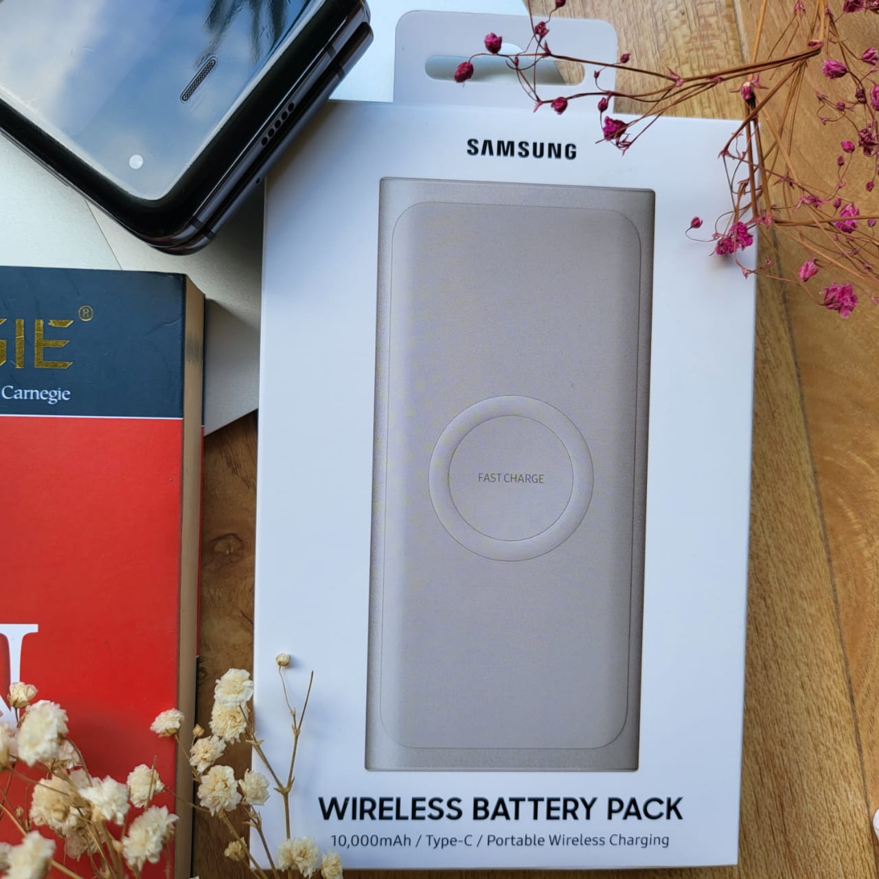 Pin Sạc Dự Phòng không dây Samsung Wireless Charger EB-U1200 10.000 mAh - Hàng Chính Hãng