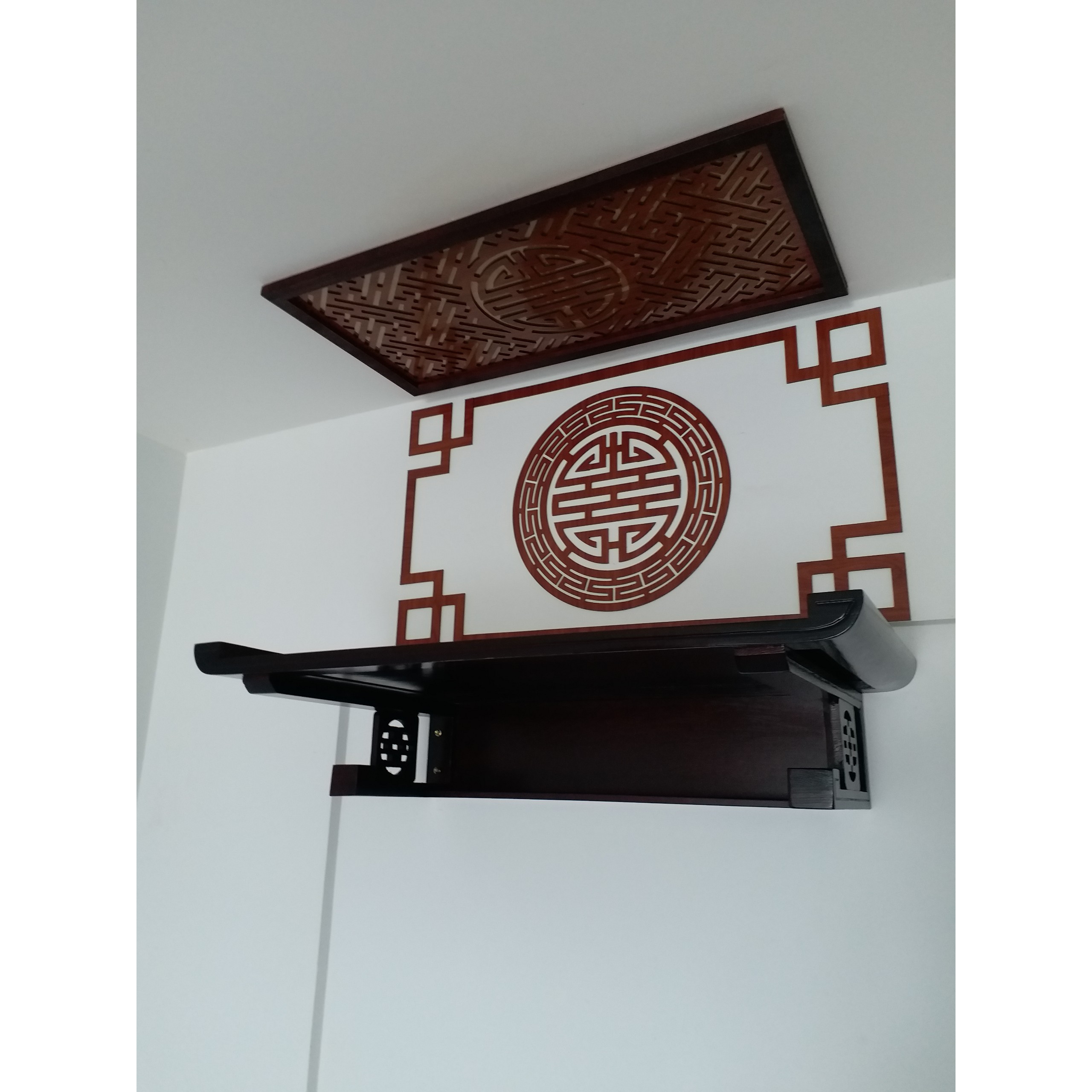 Ốp Tròn Bàn Thờ Chữ Thọ Tiếng Hán
