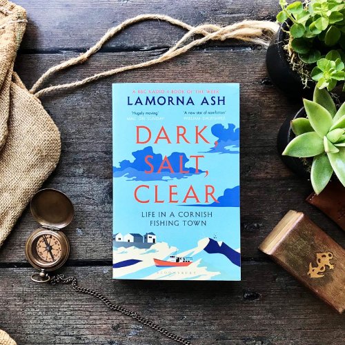 Truyện đọc tiếng Anh: Dark, Salt, Clear - Life in a cornish fishing town