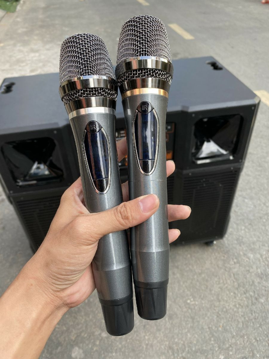 Loa kéo di động MTMAX BK33 - Dàn karaoke ngoài trời bass 4 tấc đôi ngang, 2 treble - Loa khủng long Loa khủng long công suất cực lớn đến 6500W - Kèm 2 micro không dây UHF-Kèm 2 micro không dây UHF - Đầy đủ kết nối Bluetooth, AV, USB, SD card, TWS