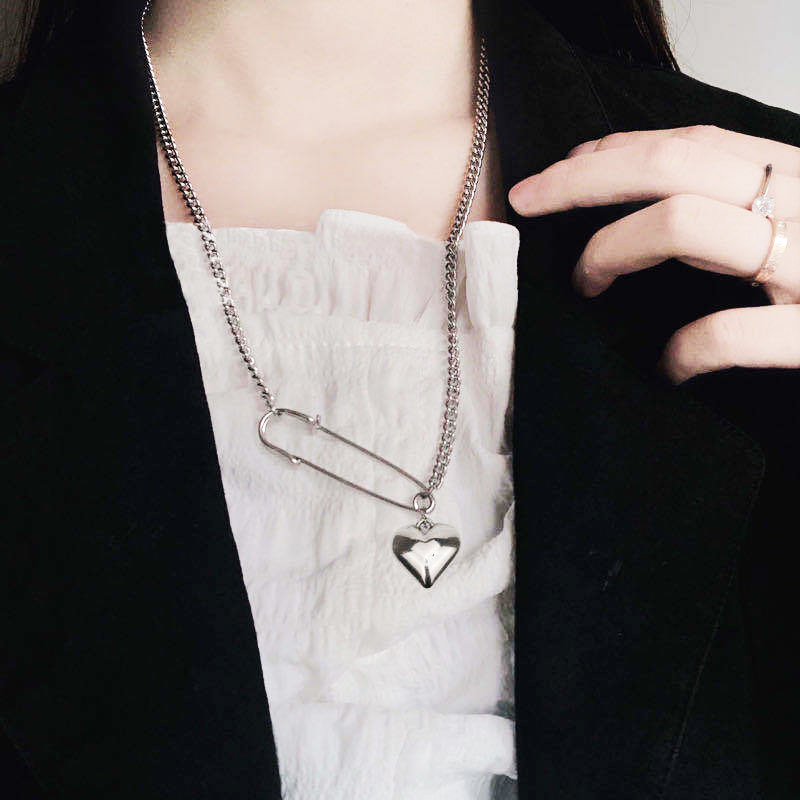 Vòng cổ hình trái tim mix kim băng siêu cool ấn tượng dây chuyền titan