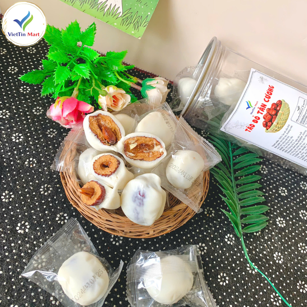 Táo Đỏ Bọc Hạnh Nhân Phủ Sữa Lạc Đà 300g VietTin Mart